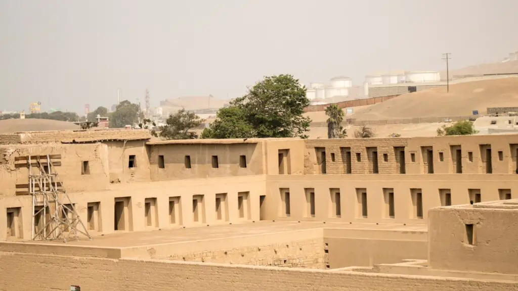 A group of buildings in a desert area